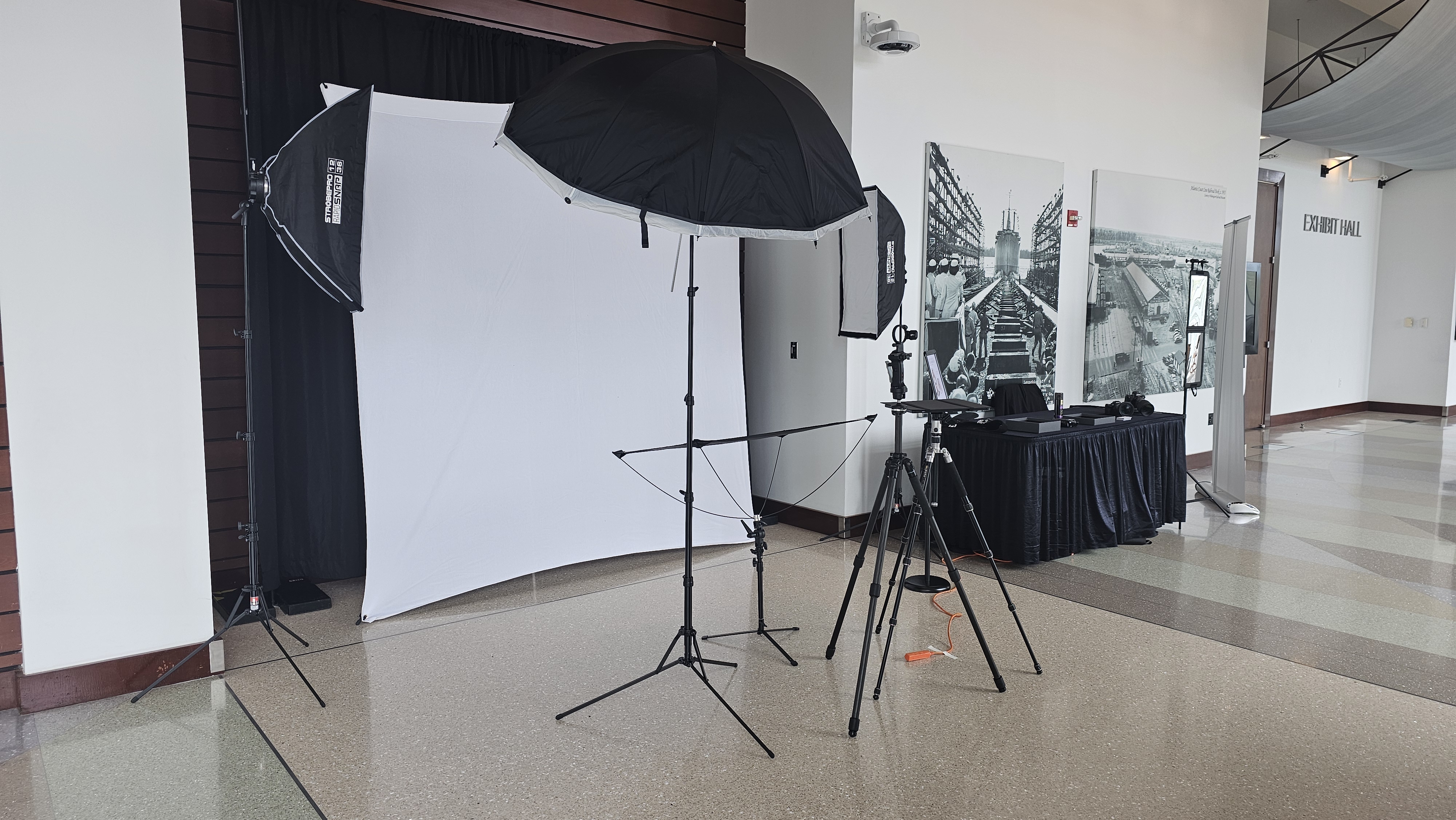 Mockup showing a banner and website that promotes professional headshots