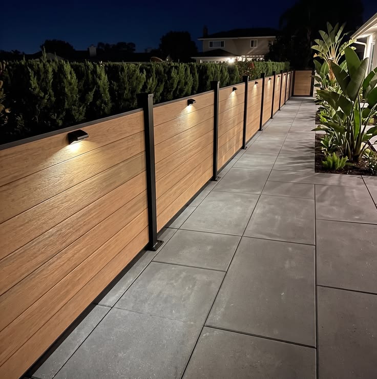 Privacy fence system