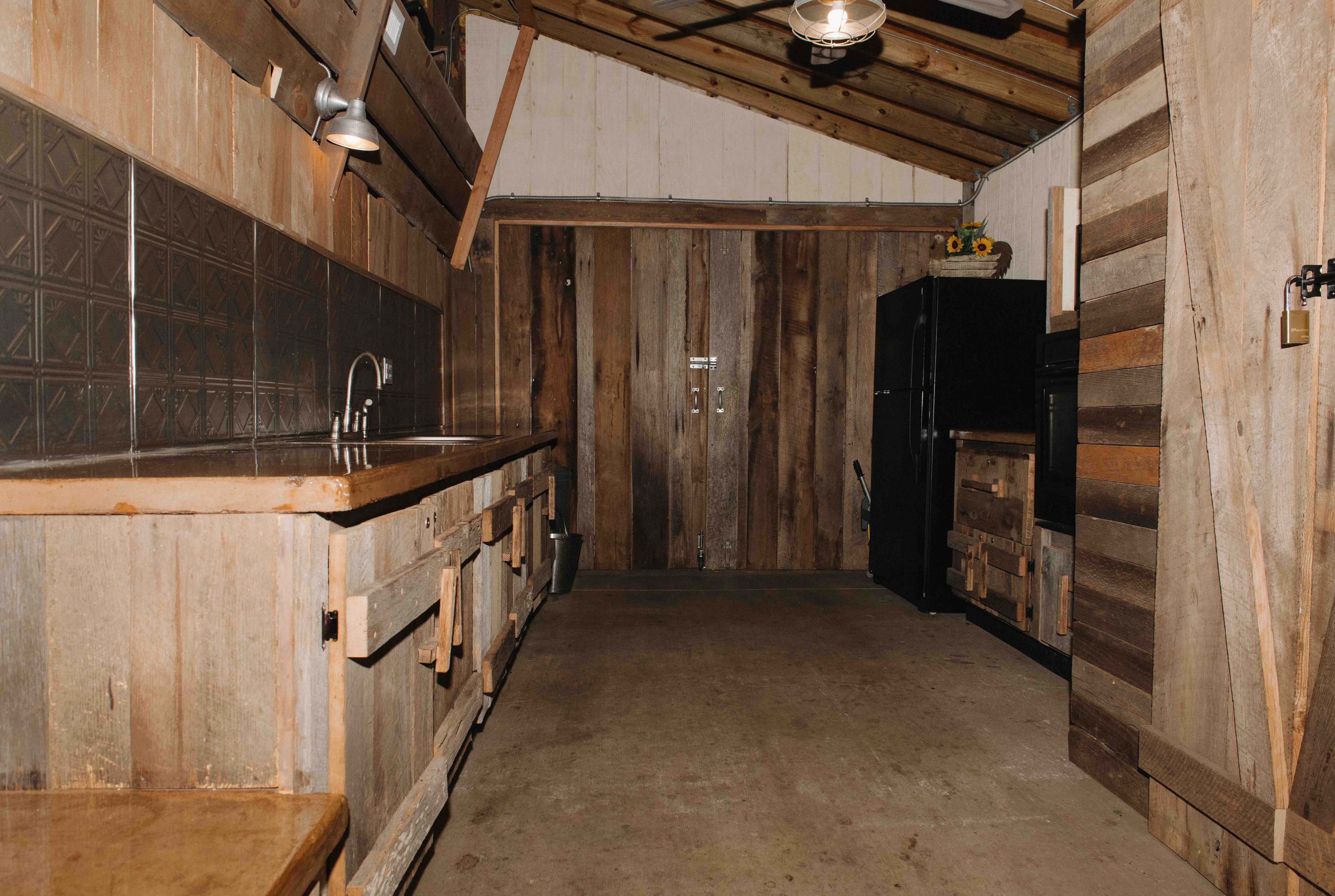 Country Jewell serving kitchen