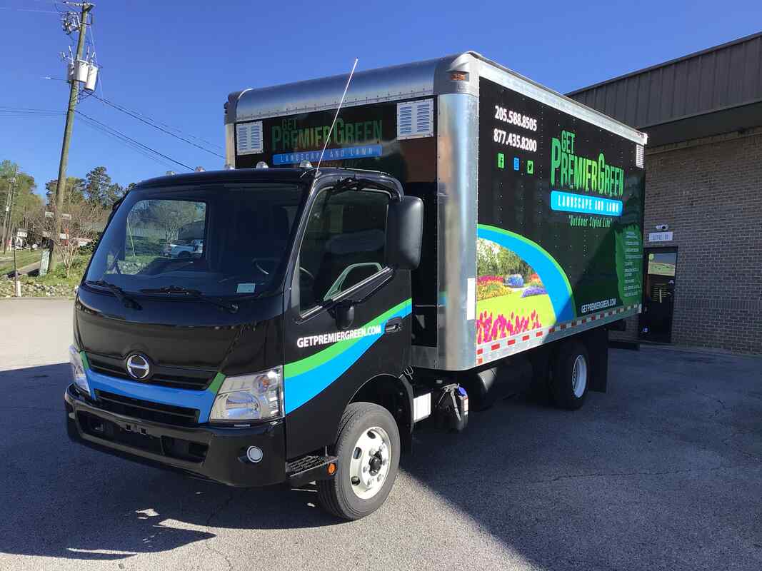 business-vehicle-wraps-high-contrast-design-clear-brand-messaging
