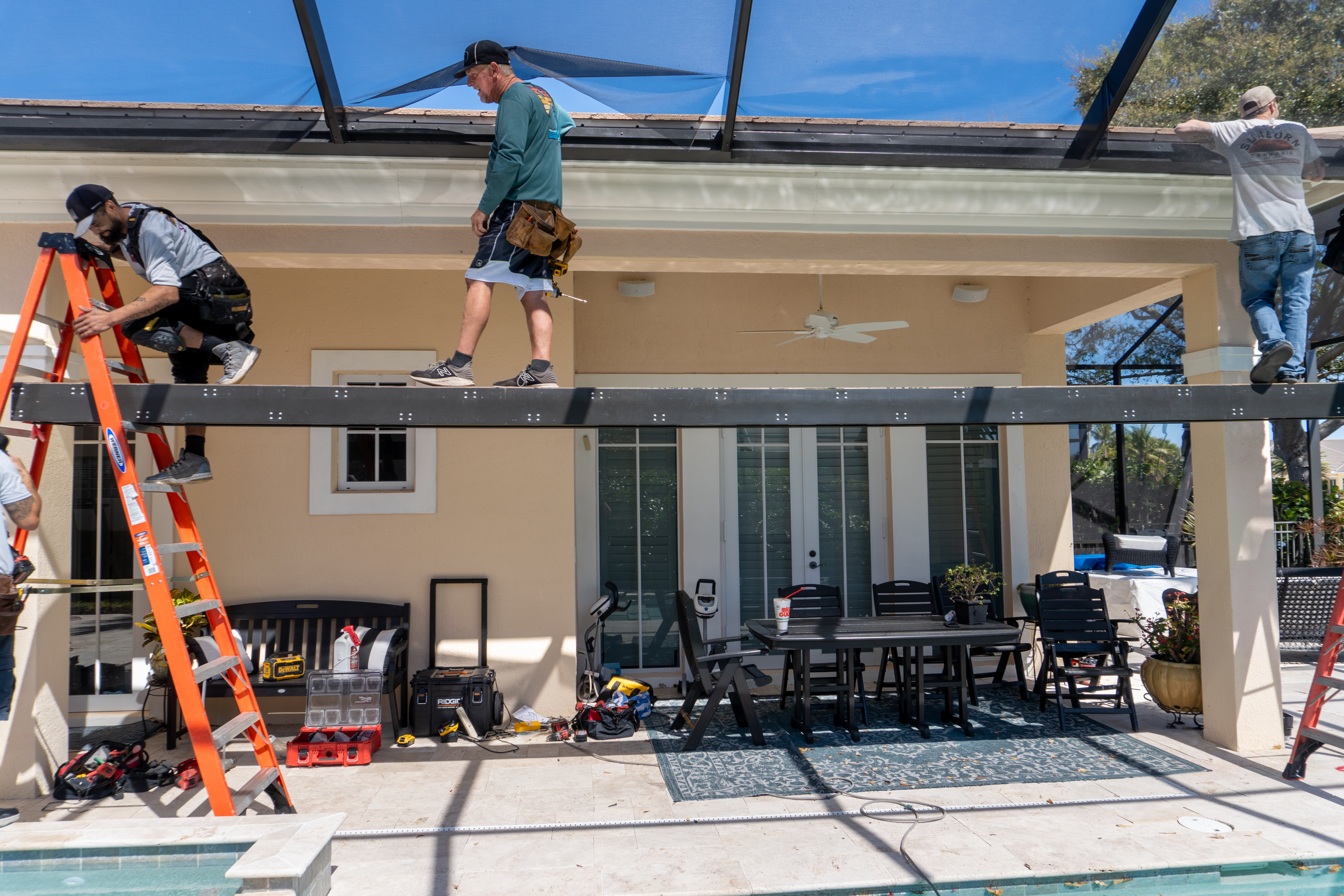 Re screening screen replacement in Palm Beach Gardens, FL 