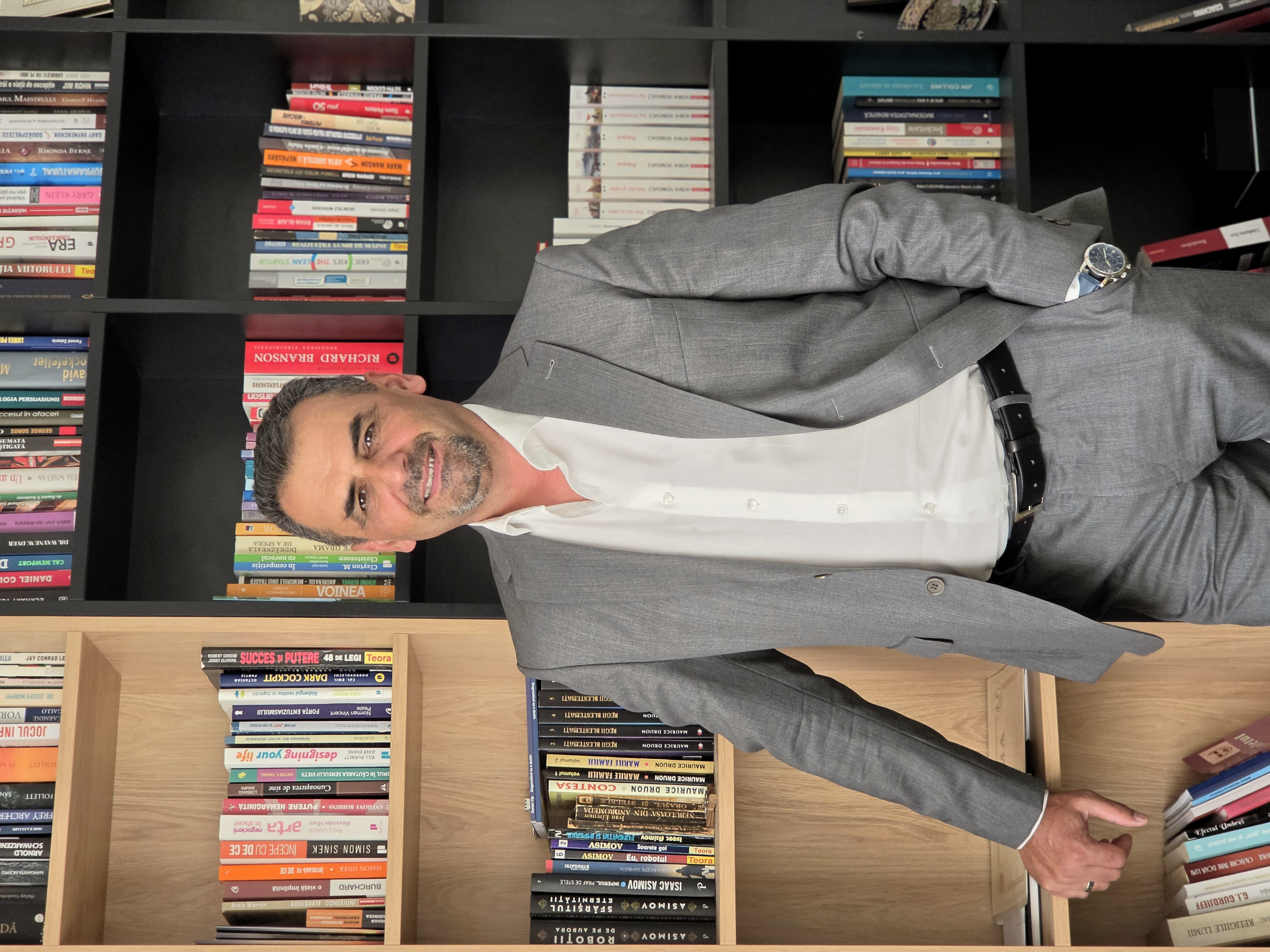 Leadership & Training - Cristian Nicolae