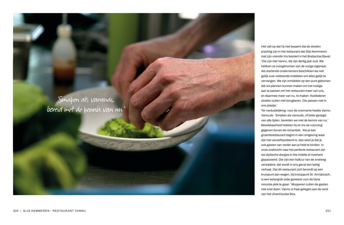Spread uit het boek: een recept met ingredi&euml;nten, bereiding en een foto van het gerecht.