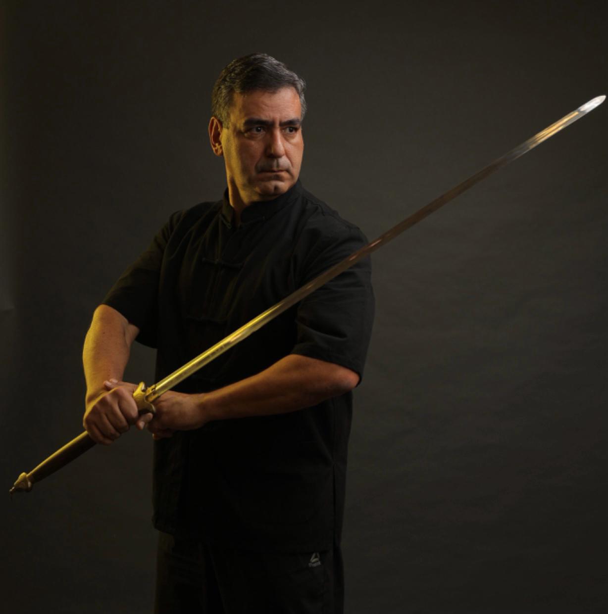 Head Master Roberto Baptista with the straight sword