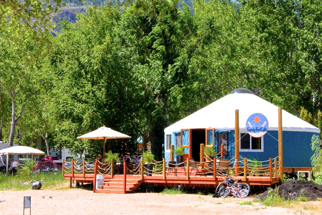 Barefoot Beach Resort