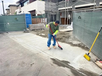 {{ custom_values.service_4 }} in {{custom_values.area_7})