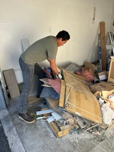 {{ custom_values.service_1 }} in {{custom_values.area_7})