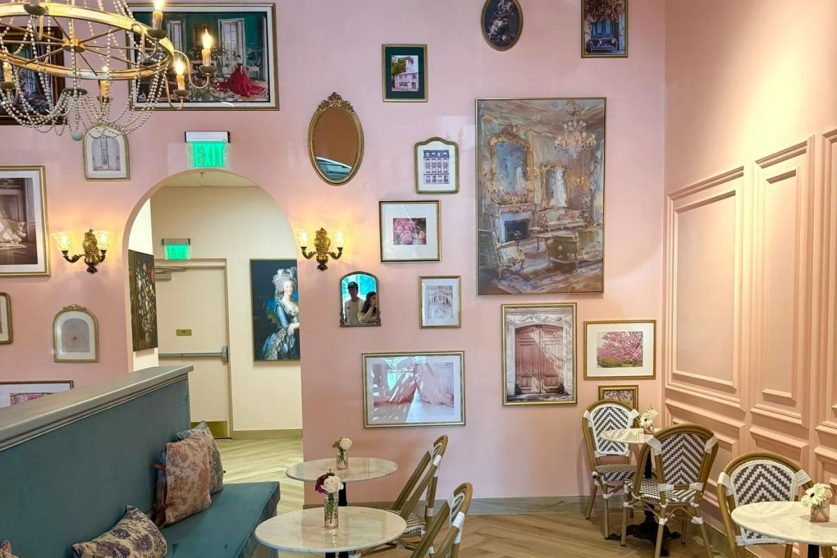 Le Petit Paris in Ponte Vedra Beach