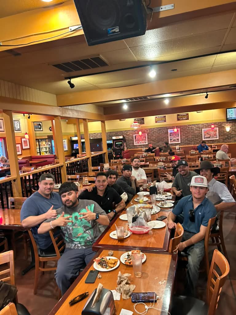 Brereton Manor students spending time together — photo 1