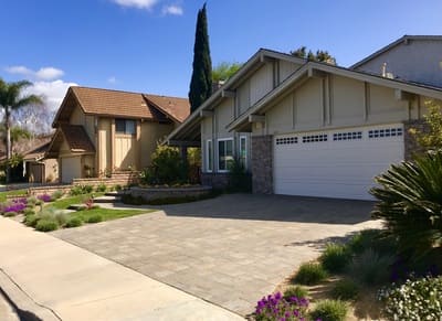 {{ custom_values.service_4 }} in {{custom_values.area_3})