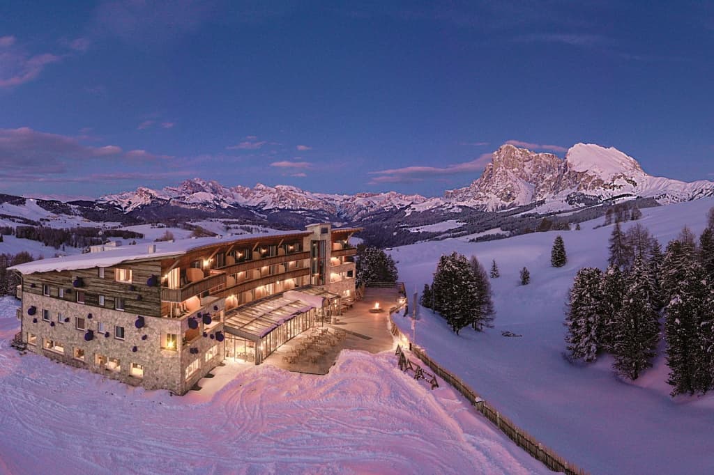Paradiso Pure.Living is a vegan hotel in the Alps