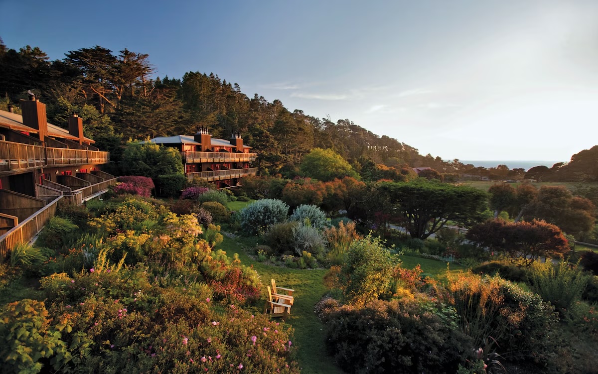 Stanford inn by the Sea is a vegan hotel