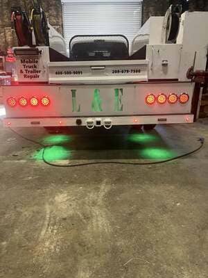 {{ custom_values.service_4 }} in {{custom_values.area_7})