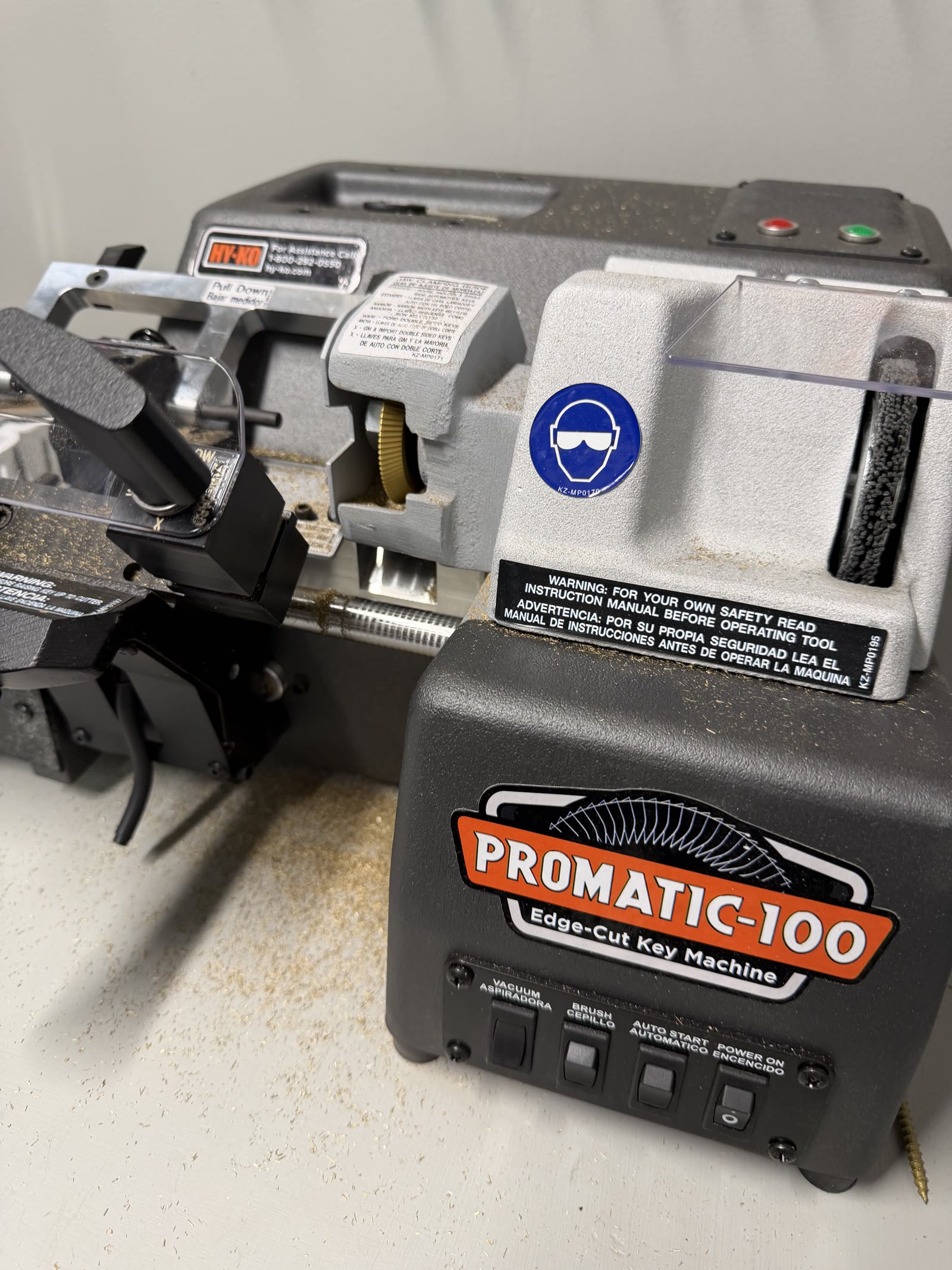 HY-KO Promatic-100 key duplication machine at the Cardinal Hardware counter