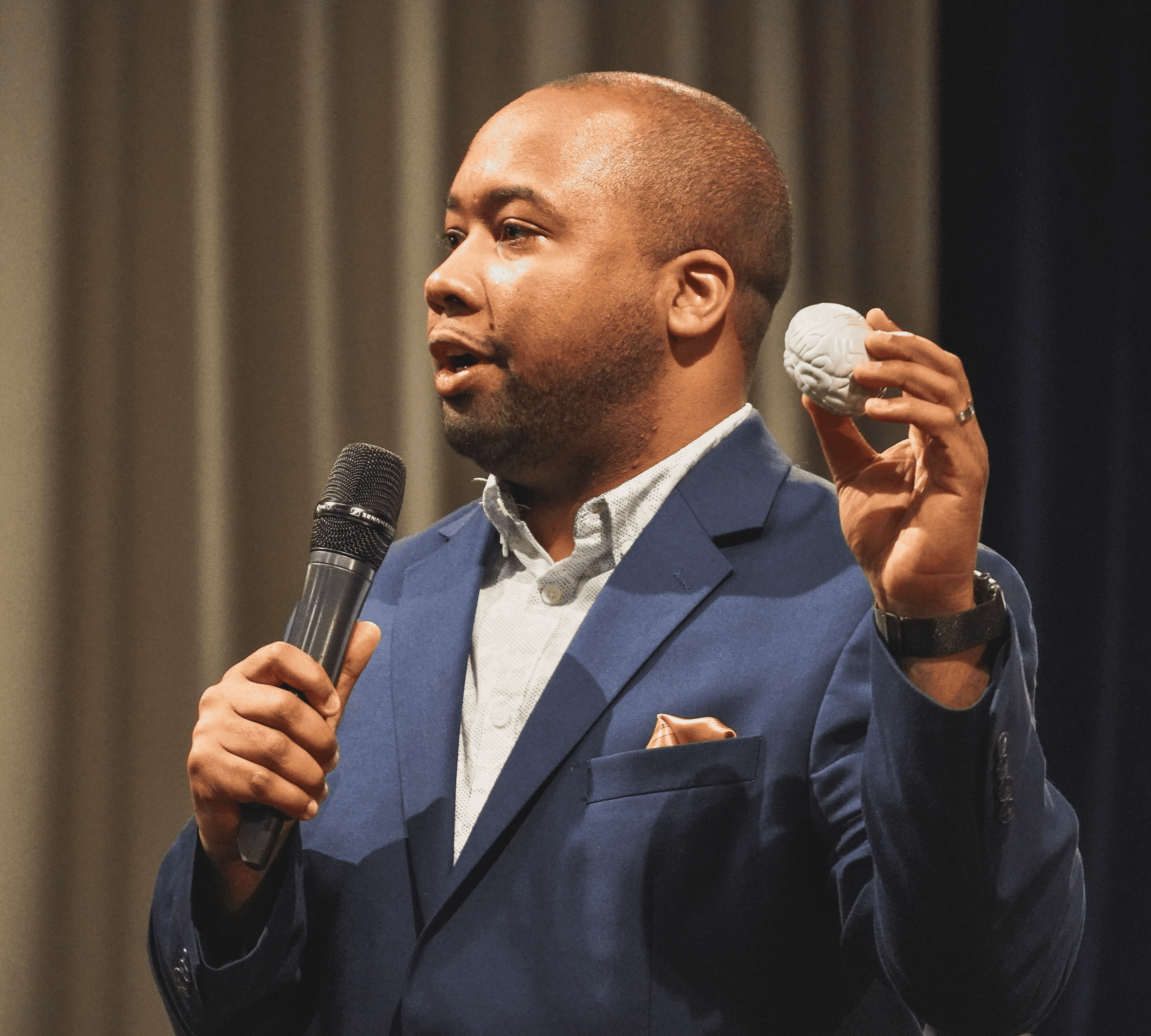 Jamal Vallair facilitating an intimate leadership workshop