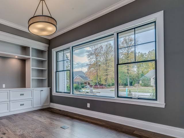Exterior trim windows and doors painting