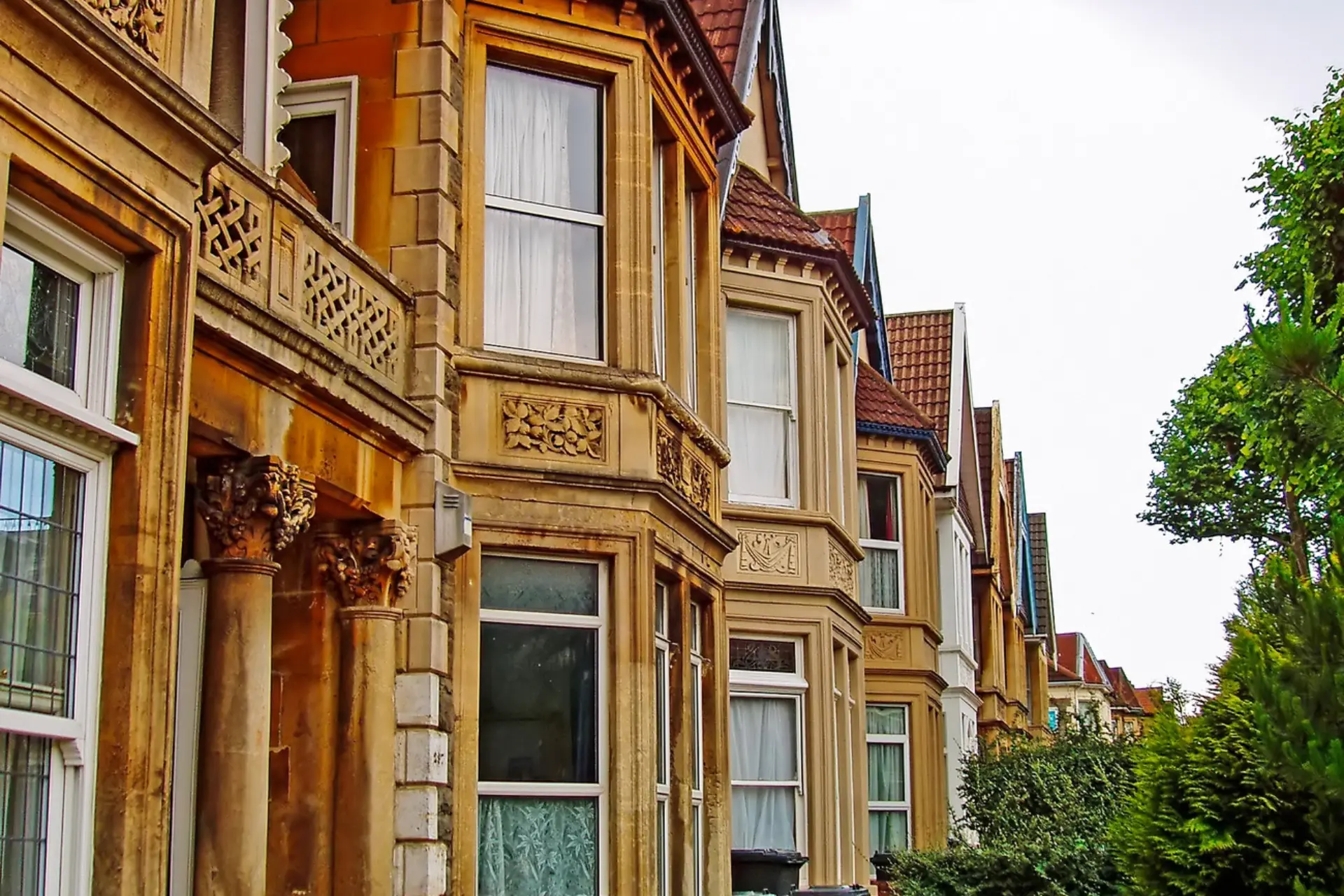 Bright Philadelphia home interior sold to Hometown Cash Offers during a divorce