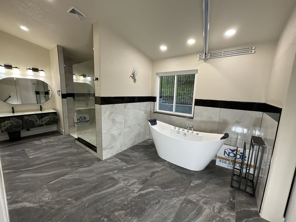Modern tub and vanity renovation