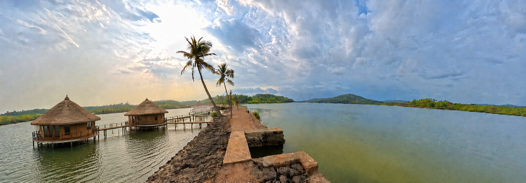 Future water bungalows along the Korapuzha — concept