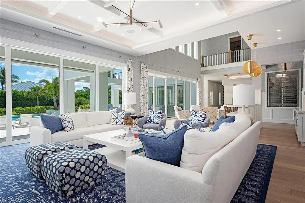 188 West ST Naples, FL Living Room