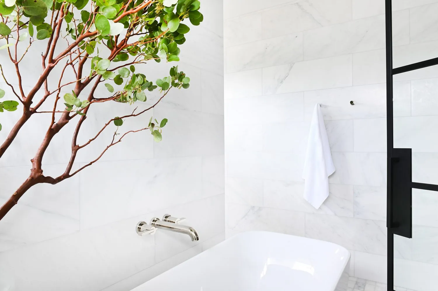 Ensuite bathroom detail painting in the Ferme Moderne custom home
