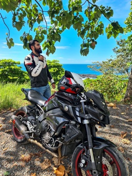 Ron en moto