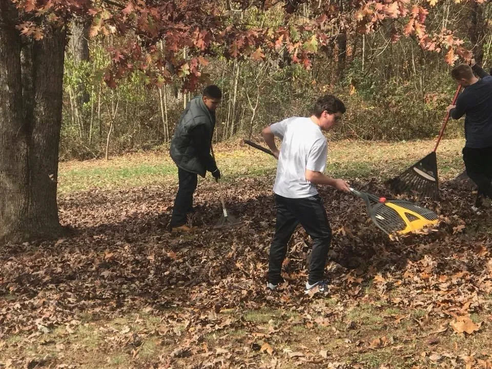 HomeWork 4 Heroes student volunteers on a real project — Central Virginia
