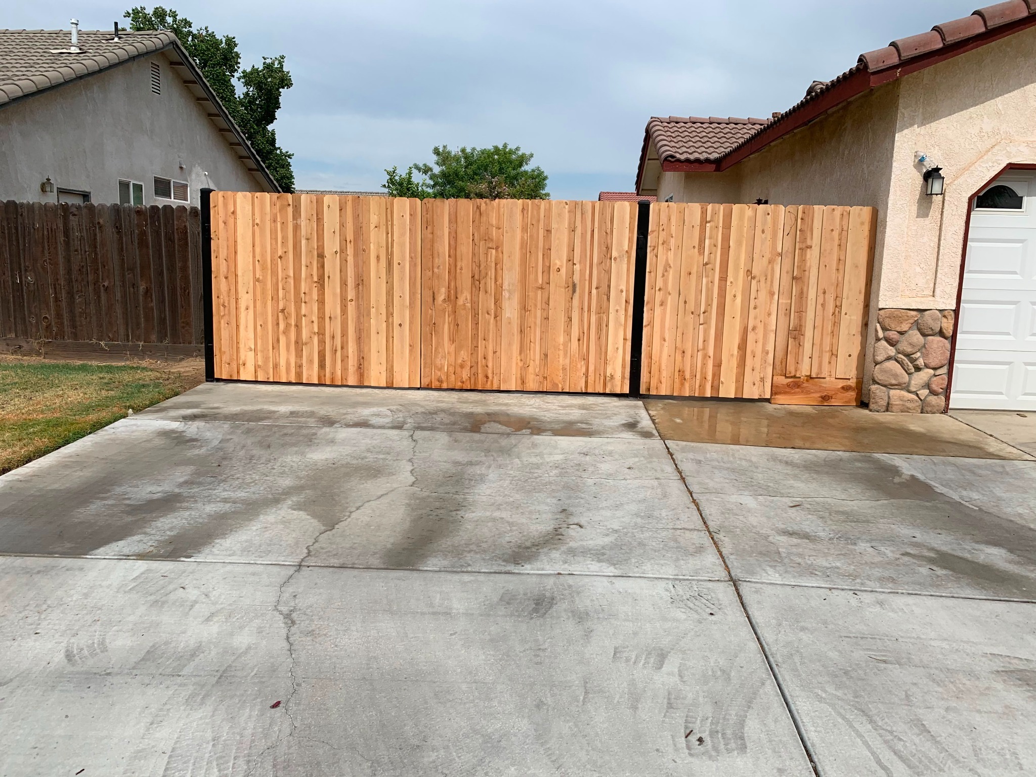 AP Fence privacy fence installation project in Madera California