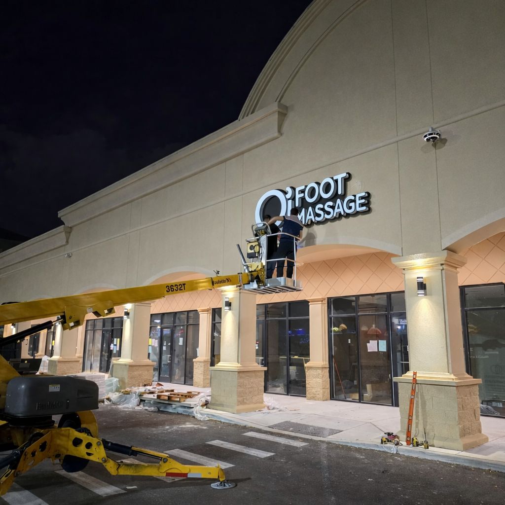 Commercial signage installation in Tampa, Florida