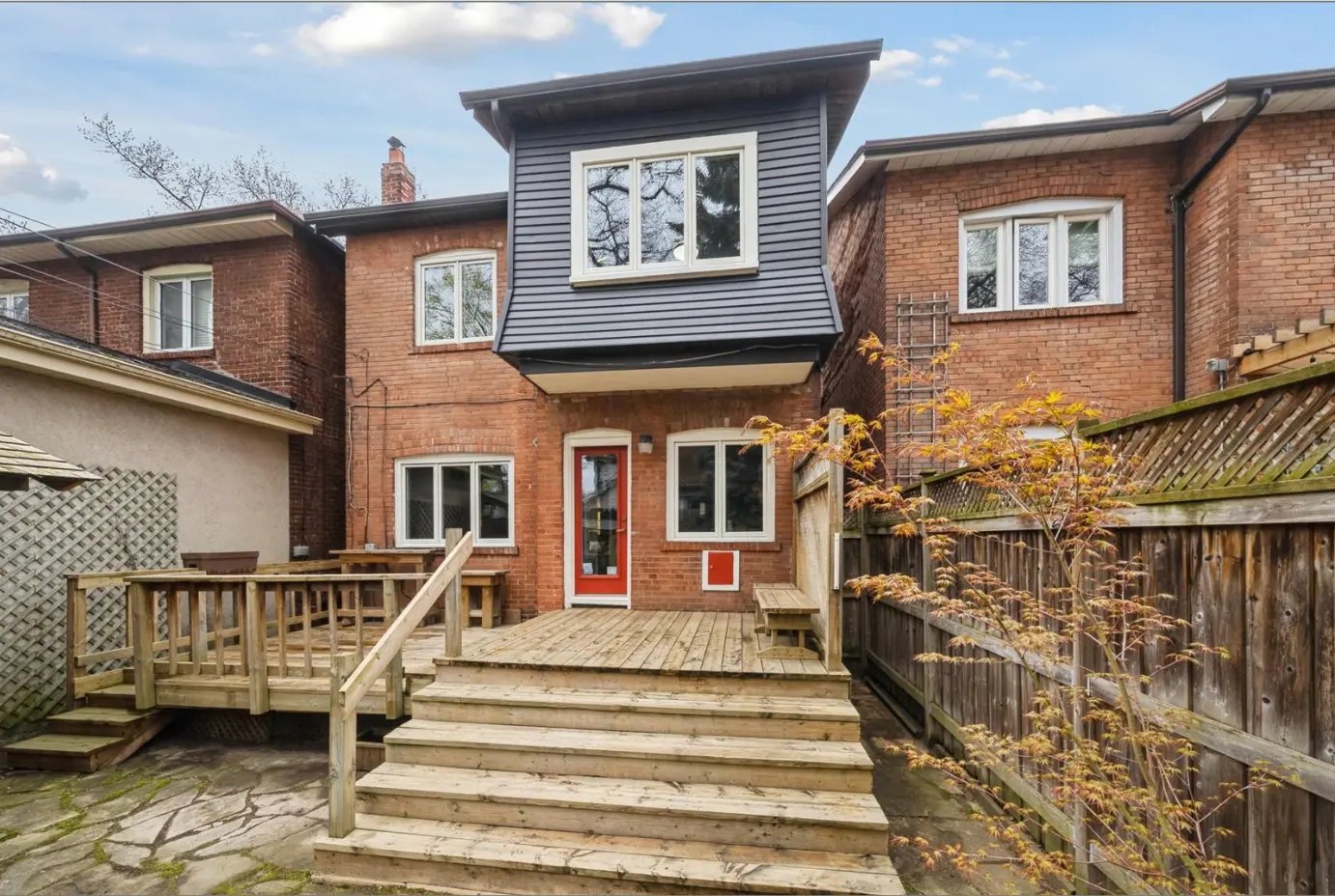 Exterior house painting Durham Region