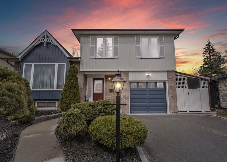 Exterior house painting in Durham Region by Altona Painting