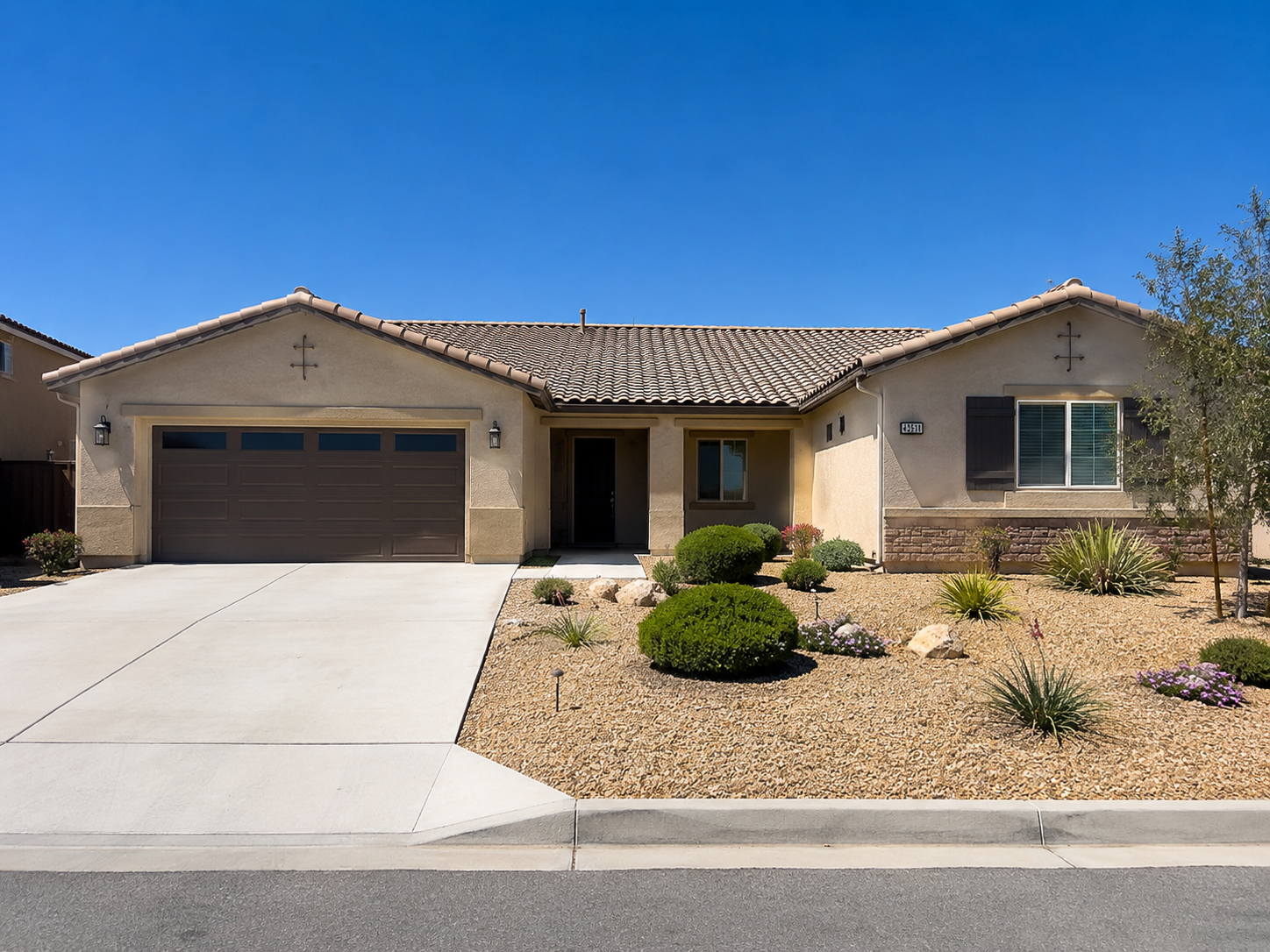 House in Lancaster CA — Homeportunity buys houses in the Antelope Valley
