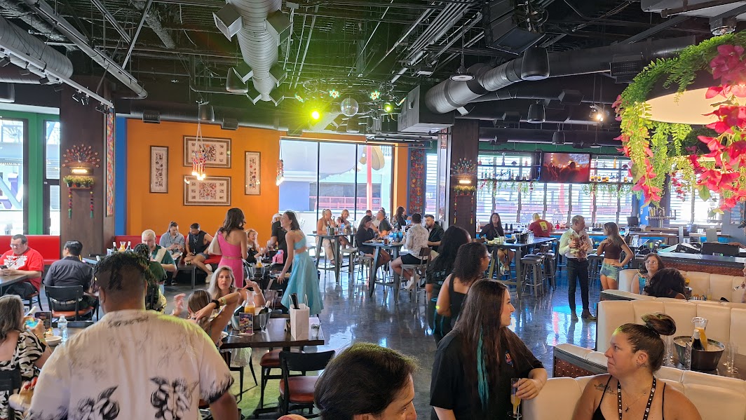 Guests enjoying the drag brunch show at Viva Drag Brunch in Las Vegas.