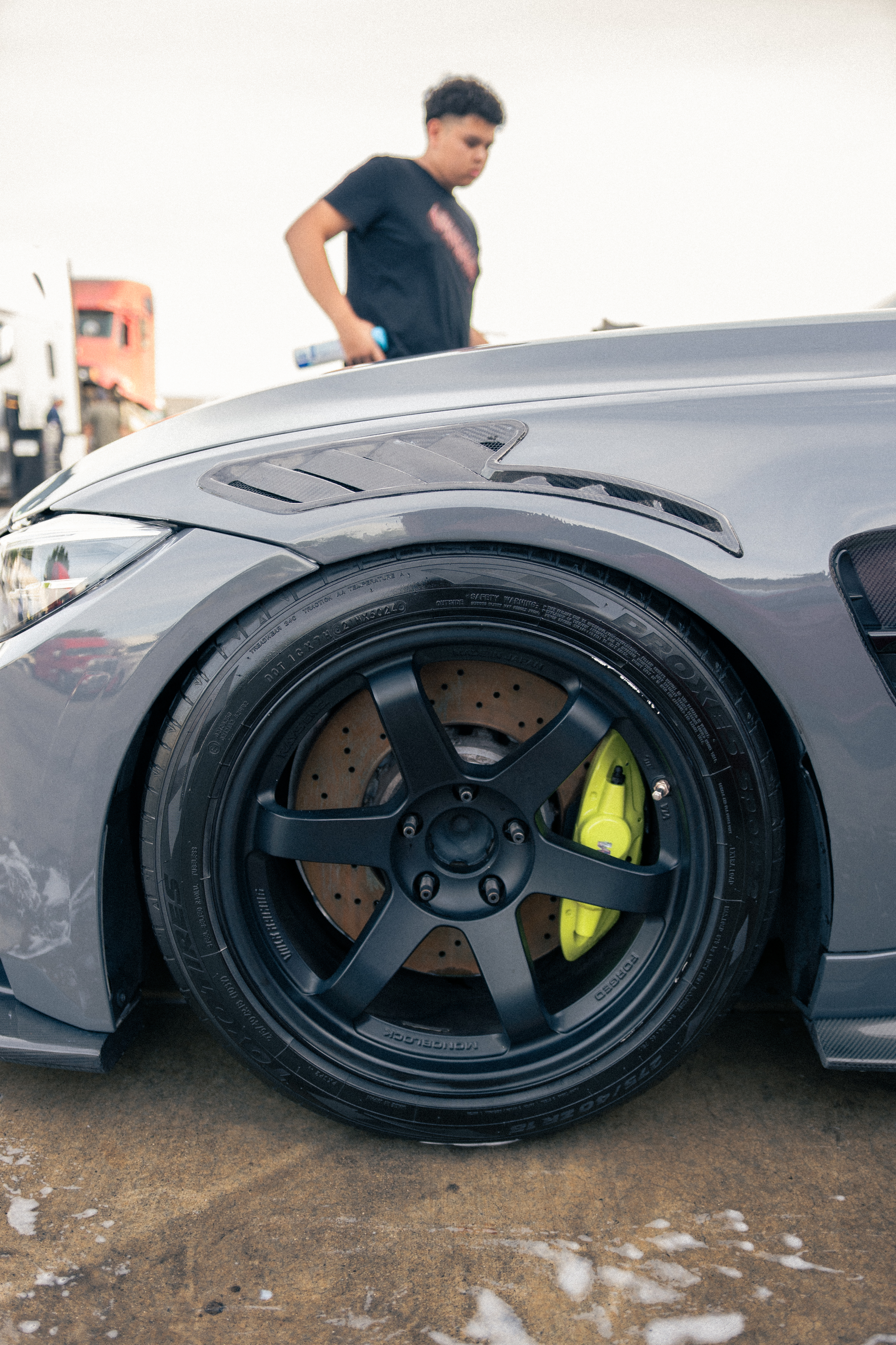 Black Wheel Close