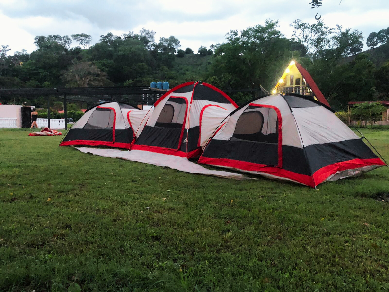 Descubre Shaddai Villeta: El Refugio Ecoturístico Perfecto para Eventos Corporativos, Retiros espirituales, Celebraciones Temáticas y Experiencias Inolvidables en Villeta Colombia