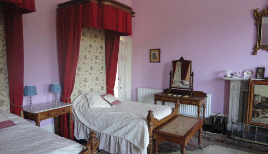 Twins Room, Temple House