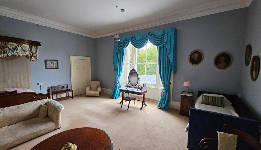 Porch Room, Temple House