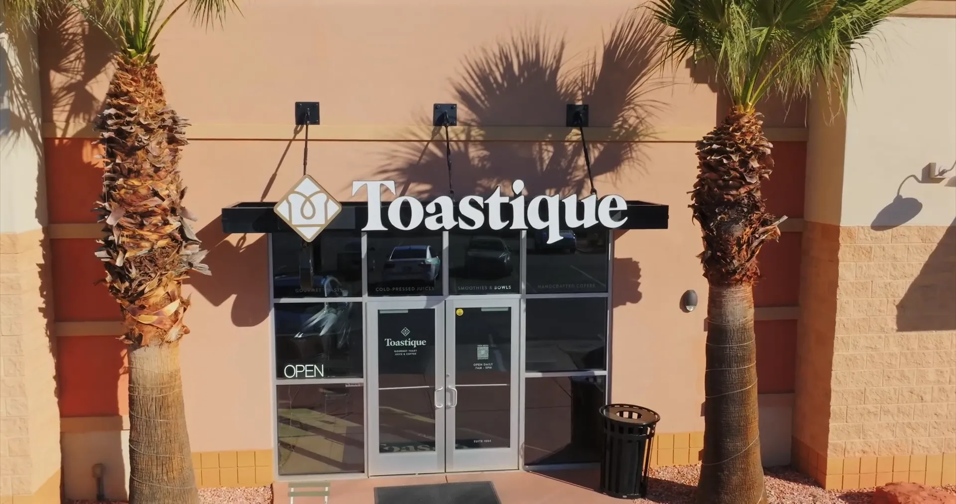 Toastique smoothie and acai bowls