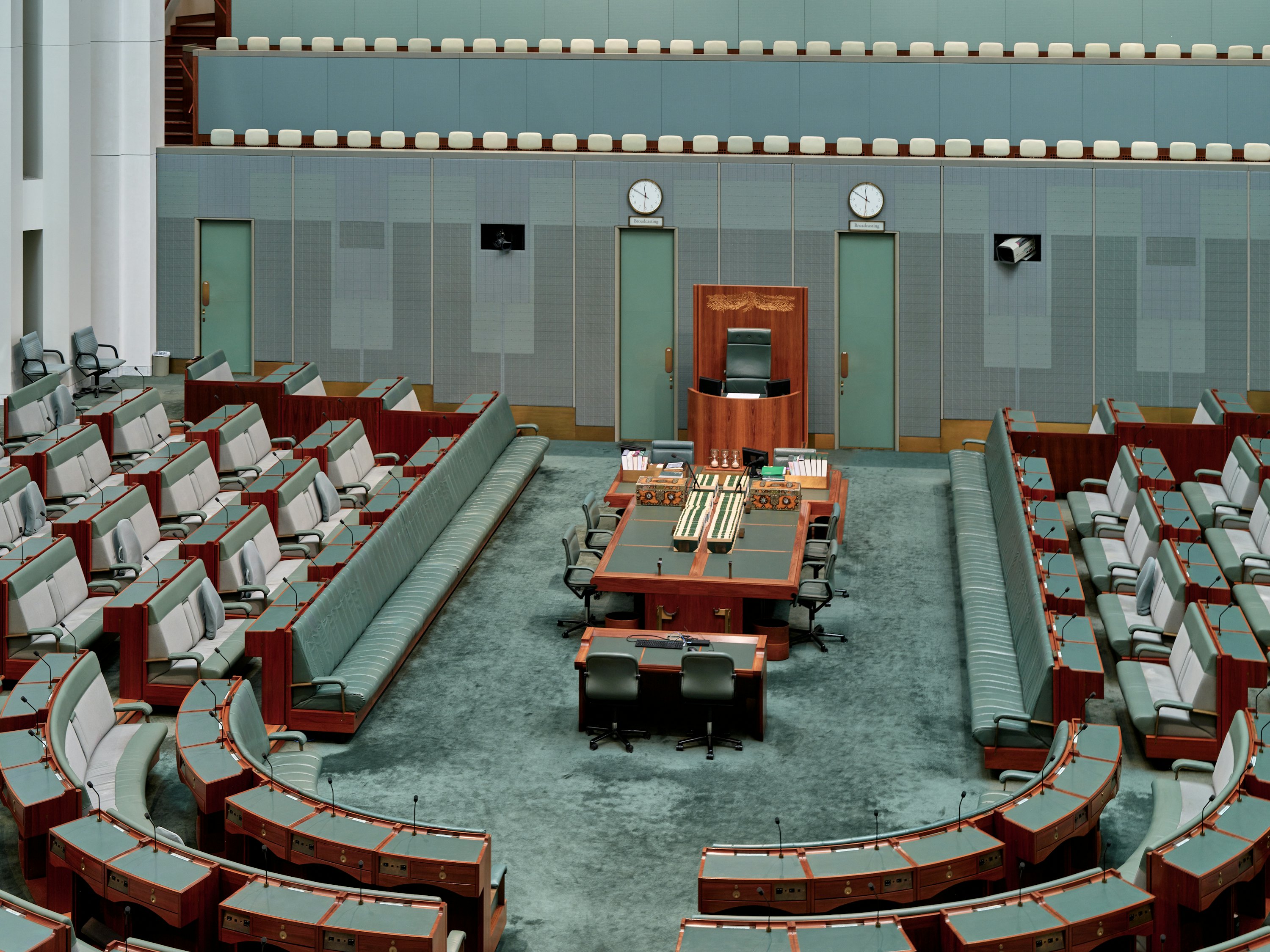 Public sector parliamentary chamber