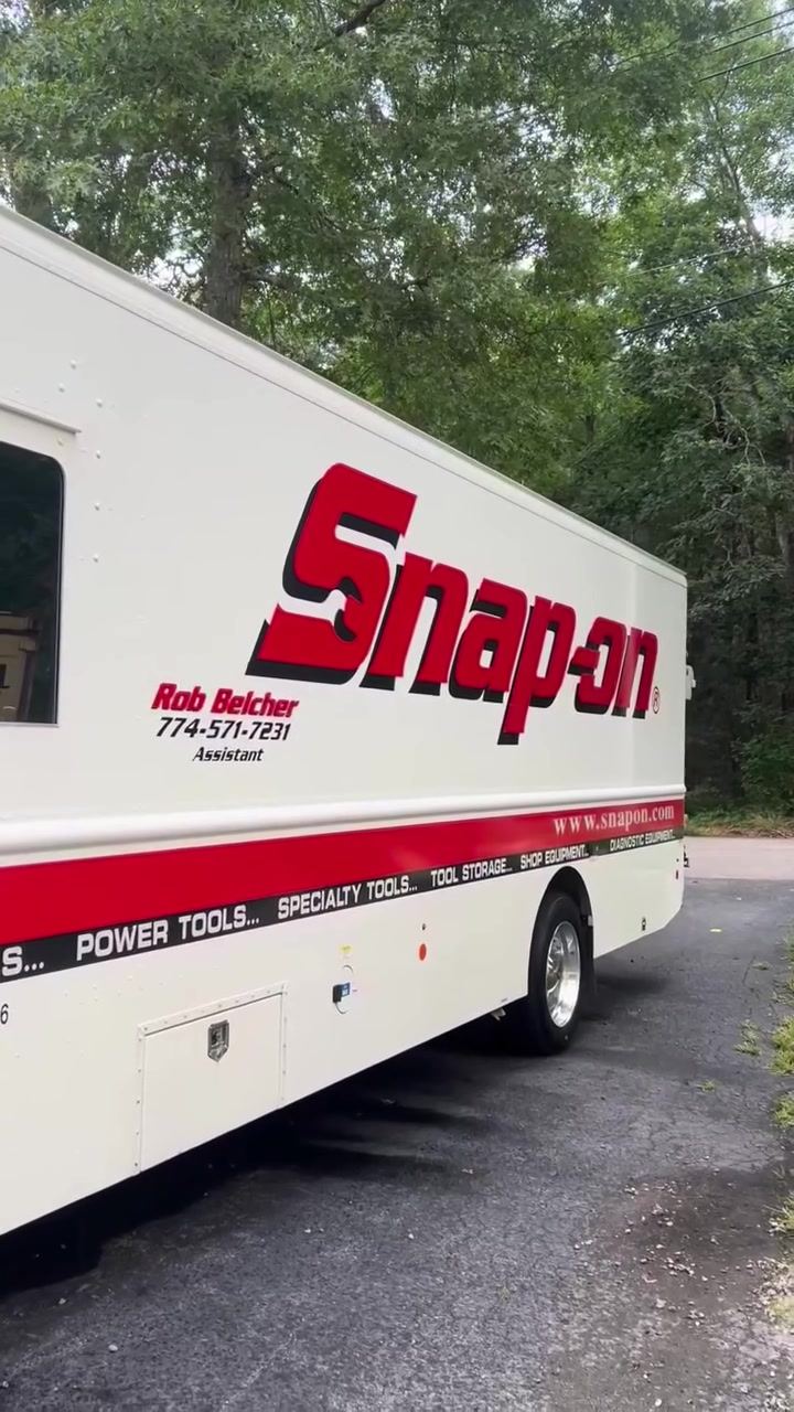 Freightliner box truck after a wash