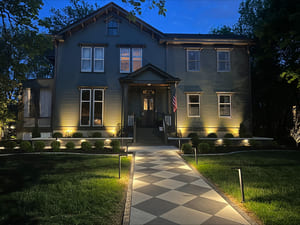 {{ custom_values.service_3 }} in {{custom_values.area_2})