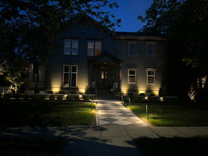 {{ custom_values.service_3 }} in {{custom_values.area_2})