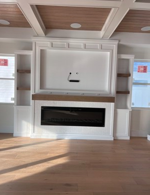 {{ custom_values.service_1 }} in {{custom_values.area_2})