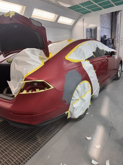 Auto painting and refinishing