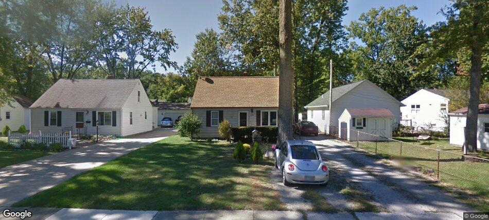 290 Inwood Blvd Avon Lake OH — purchased by Gabe Buys Homes for cash