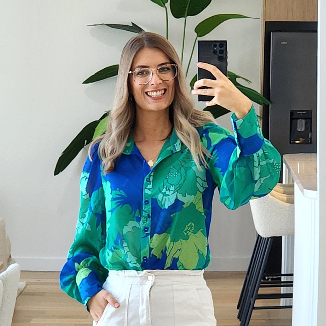 Astrid, Entrepreneur