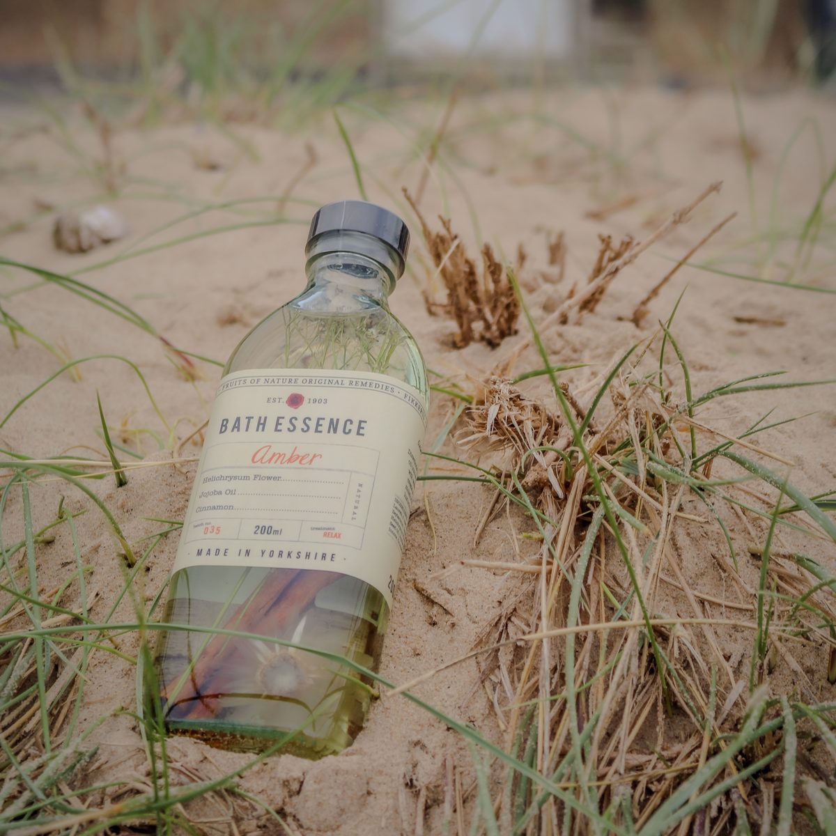 Amber bath essence in the dunes