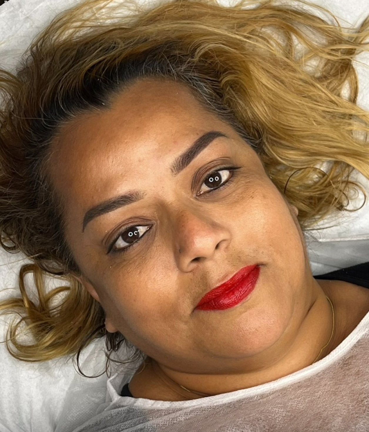Maquillage permanent sourcils — résultat 1