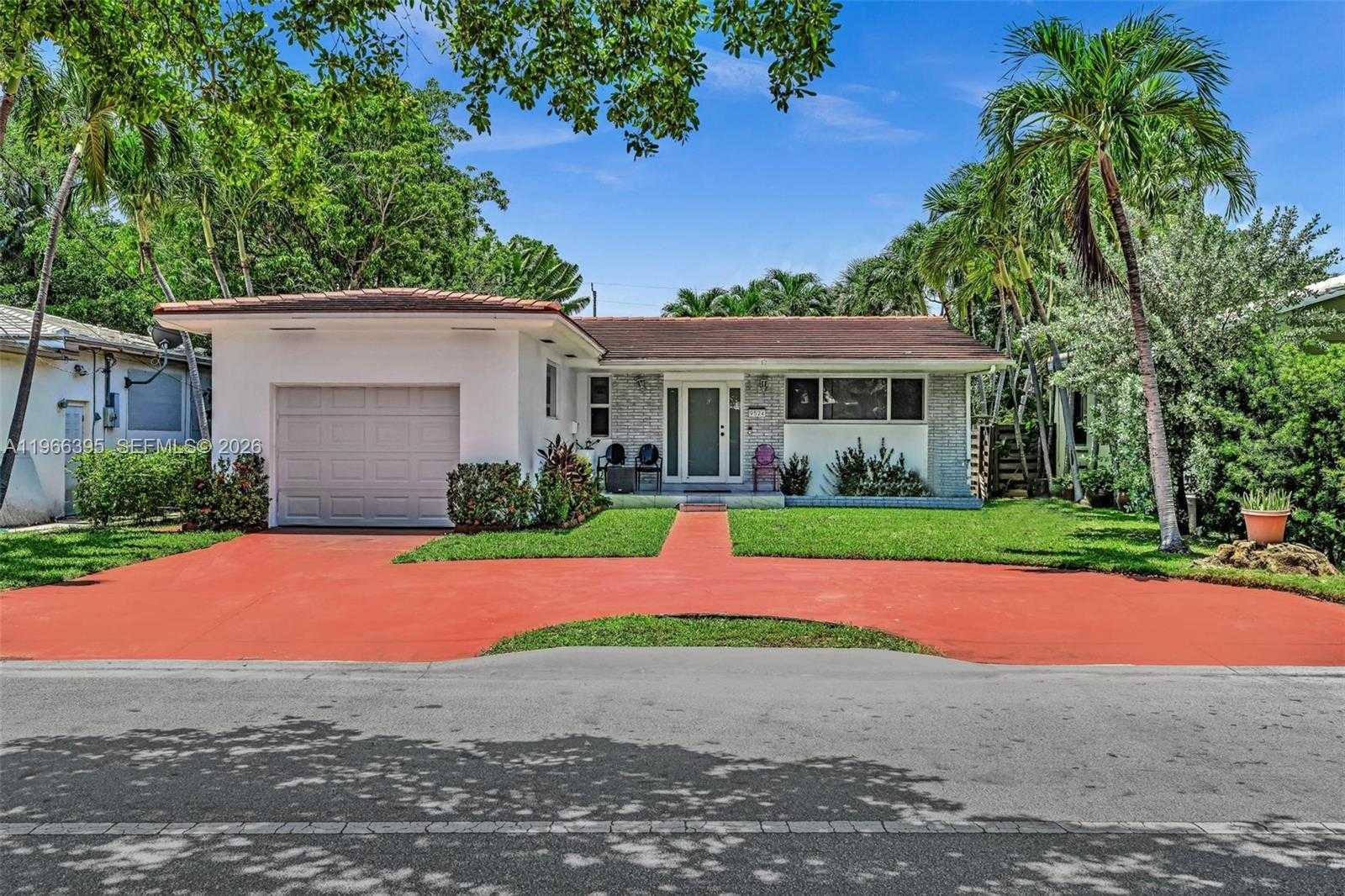 9524 BYRON AVE, SURFSIDE