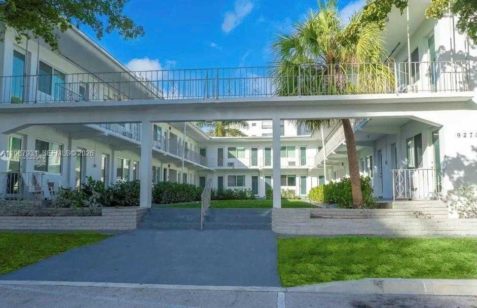 9270 E BAY HARBOR DR. #10B - Photo 1